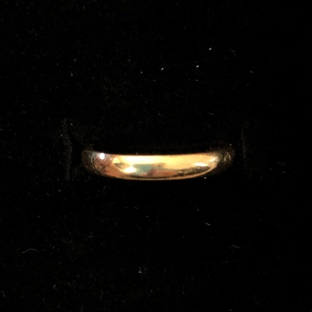 14K solid yellow gold 2mm wedding band size 5